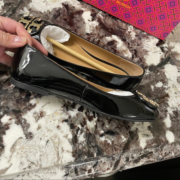 Tory Burch Black Claire Patent Leather Gold Tone Ballet Flats Size 5.5 - Picture 8 of 10